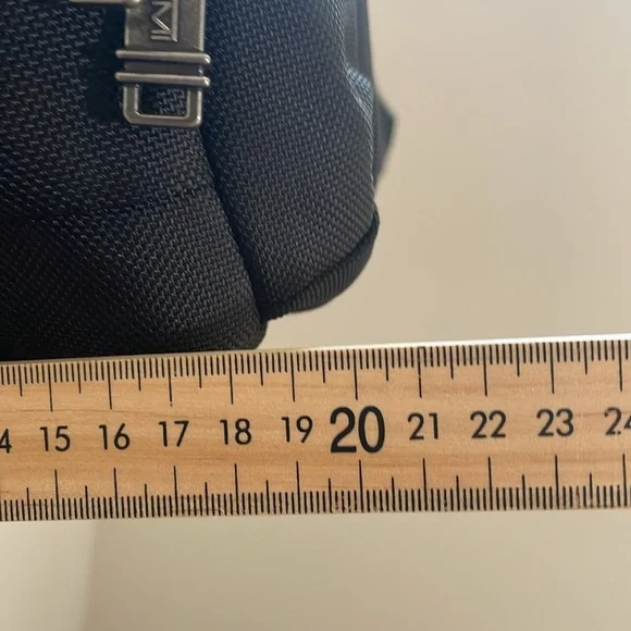 Tumi Black Laptop Bag - Picture 12 of 14